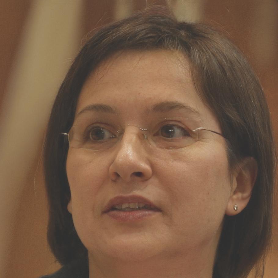 Soledad Navarro-Campos, experta en educación financiera para padres